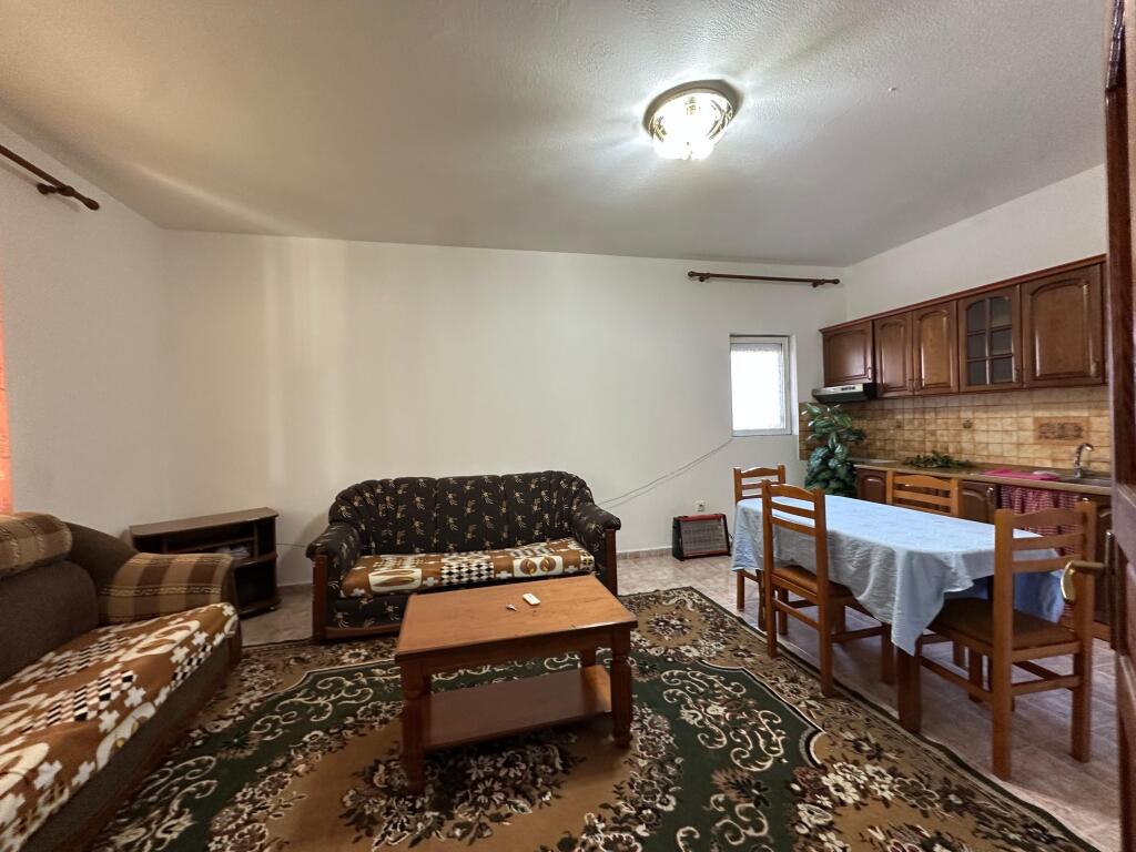 APARTAMENT 2+1+2 POSTE PARKIMI PER QIRA