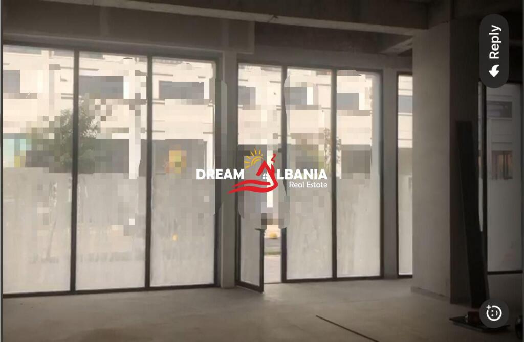 Shop for rent on the street side near Nene Tereza hospital, Tirana (ID 42711144)