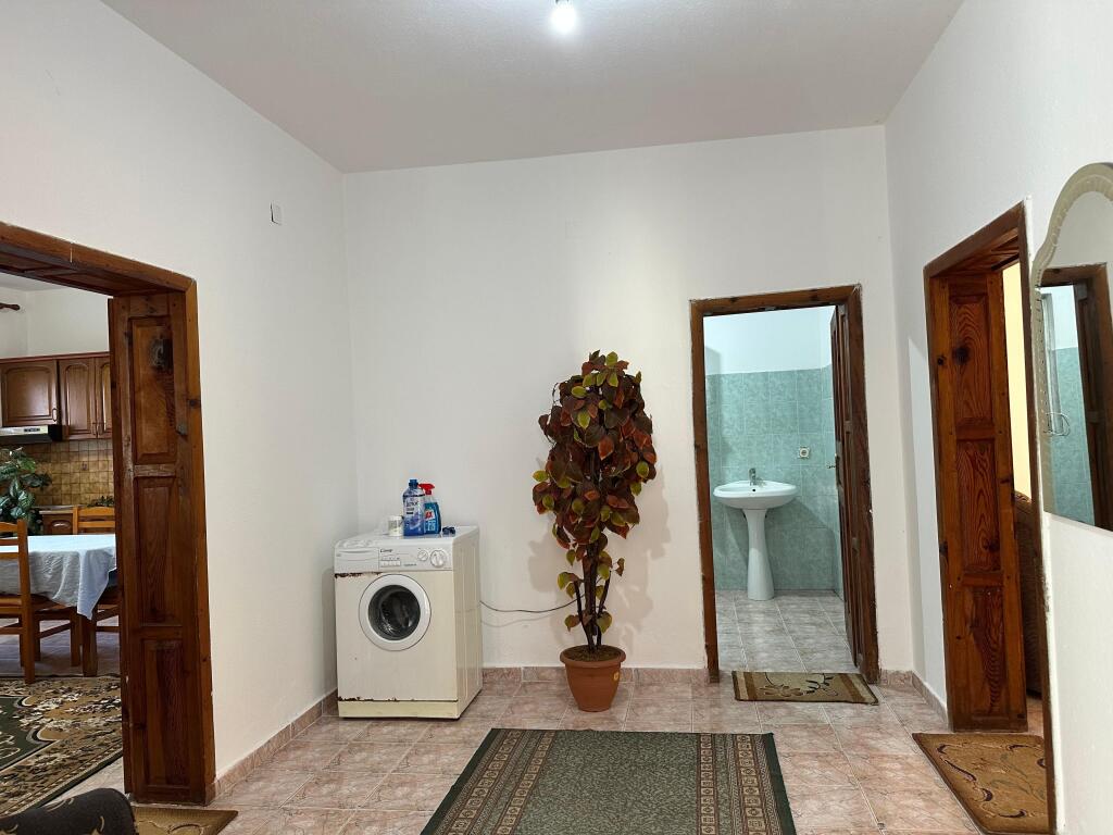 APARTAMENT 2+1+2 POSTE PARKIMI PER QIRA