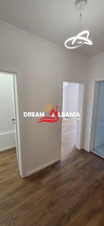 Apartament 1+1+Depo ne Shitje 21 Dhjetori, Prane Hotel Mondialit (ID 4119455)