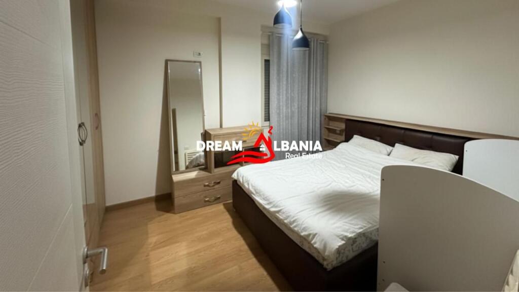 Apartment 1+1 for sale at Komuna Parisit