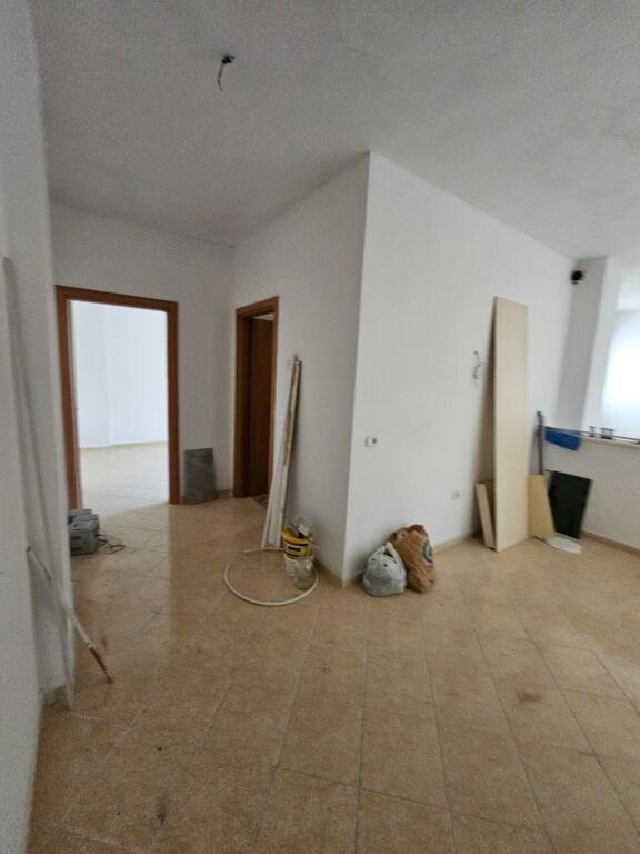 SHITET APARTAMENT 2+1 – SHKËMBI I KAVAJËS
