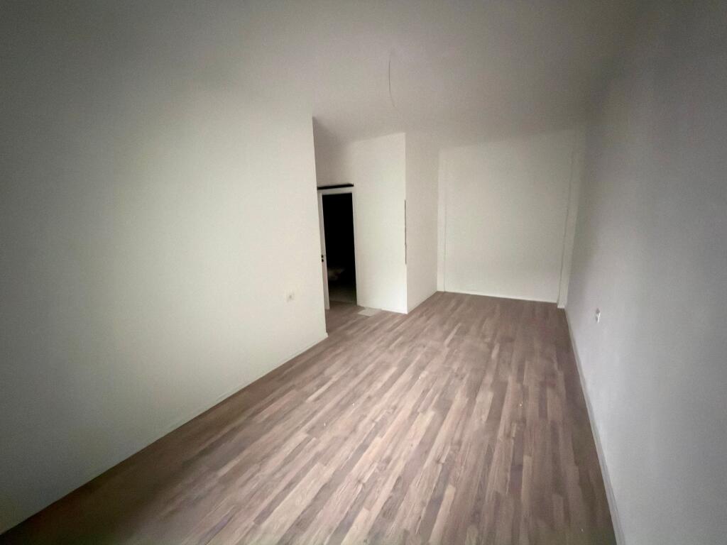 🏡 Shitet Apartament 3+1+2 + 1 Ballkon 📍 Rruga "5-Maji", Tiranë ✨