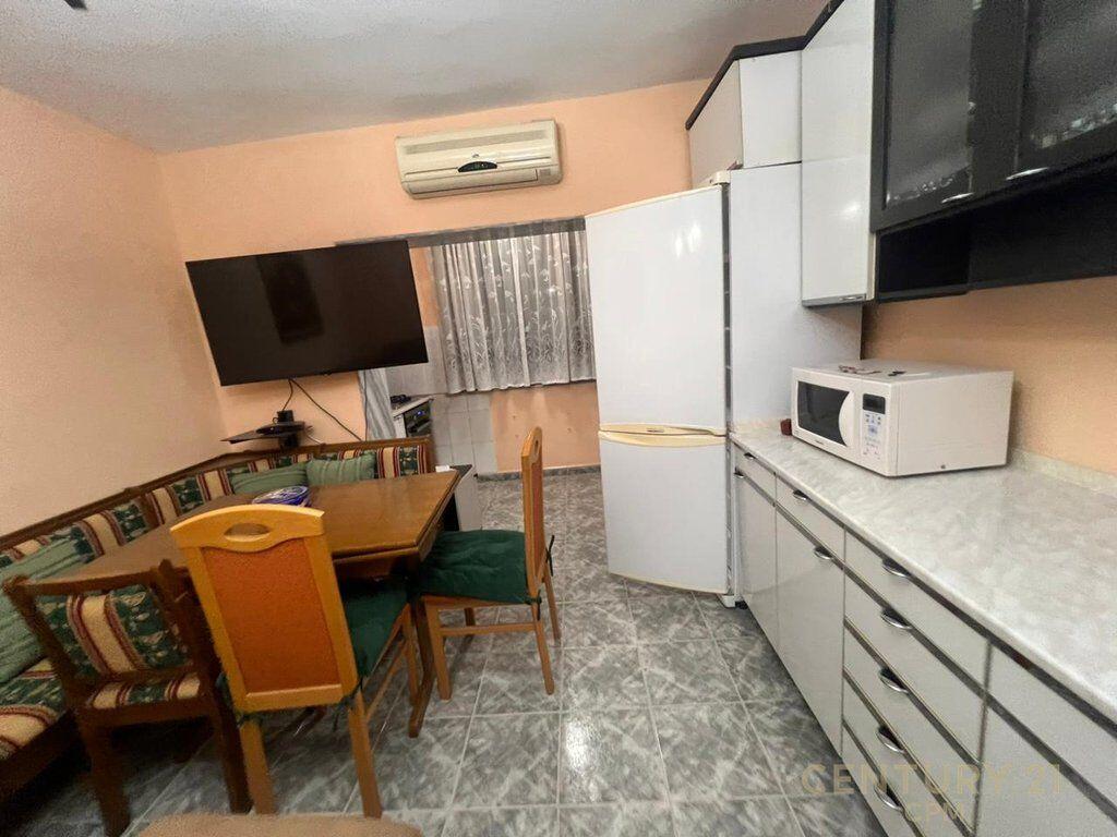 Affittiamo appartamento 2+1 in via Bardhyl! 630 € /Mese Superficie totale 70m2