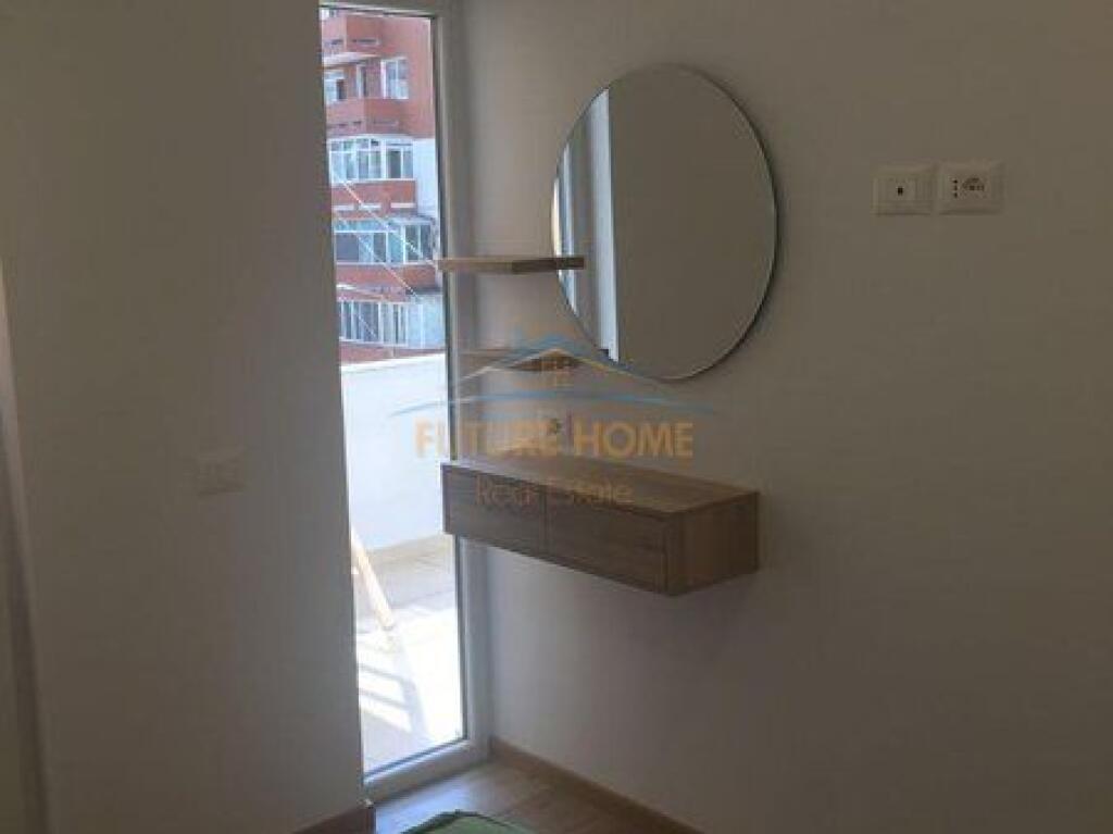 Rent, Apartment 1+1, Komuna Parisit, Tirane.