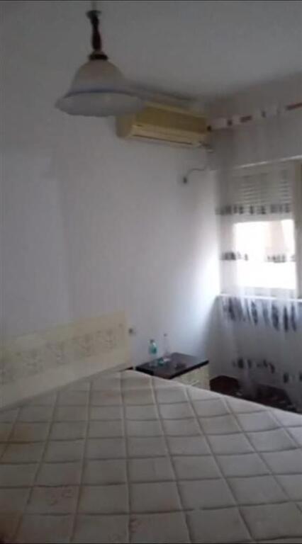 APARTAMENT ME QERA 1+1 YZBERISHT 40.000 LEKE