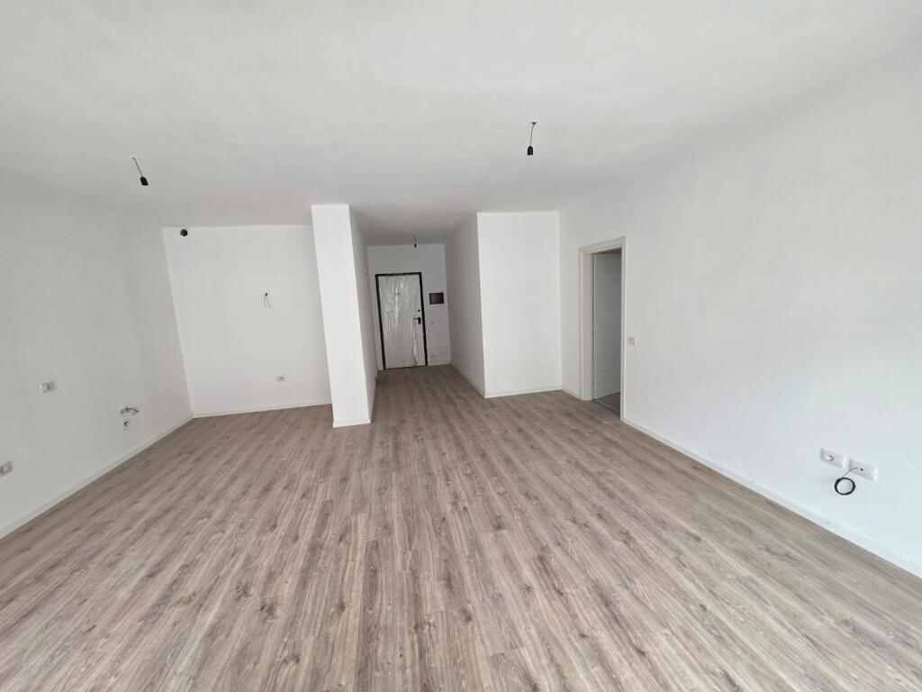 Laprak Kupola Shitet Apartament 2+1+2