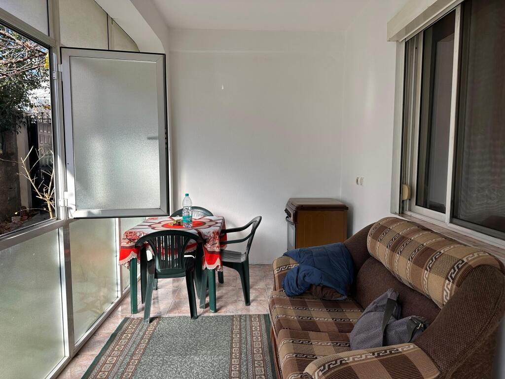 APARTAMENT 2+1+2 POSTE PARKIMI PER QIRA