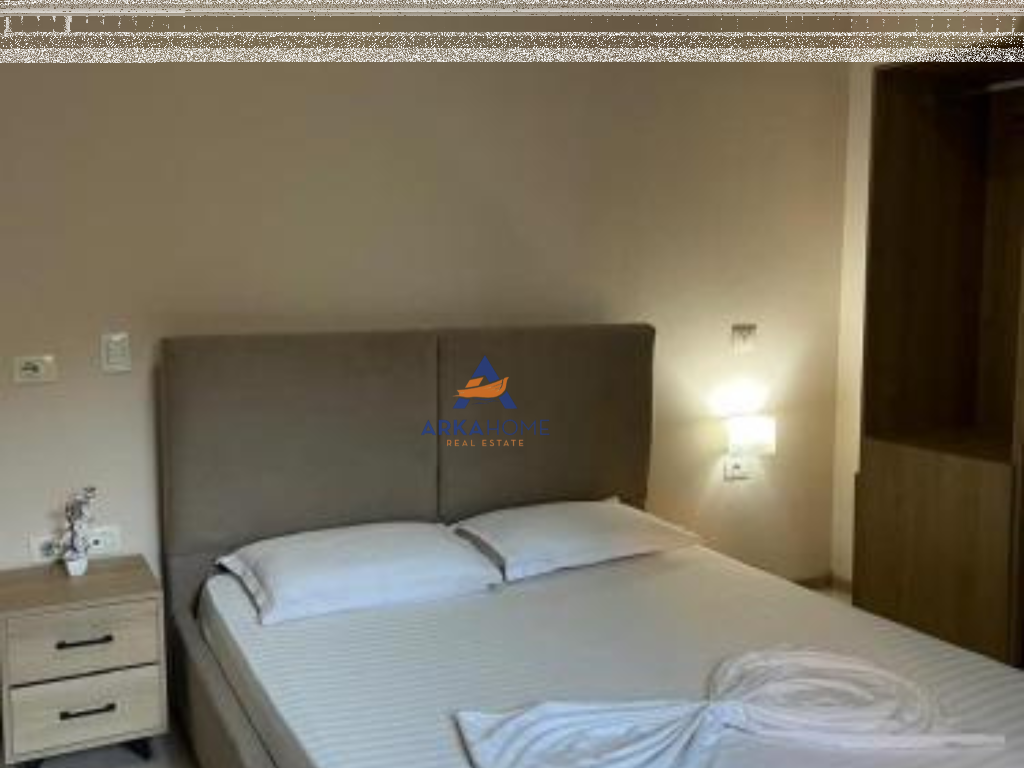 SHITET HOTEL 570 M2 "RRUGA E KOSOVAREVE" 2.200.000 EURO