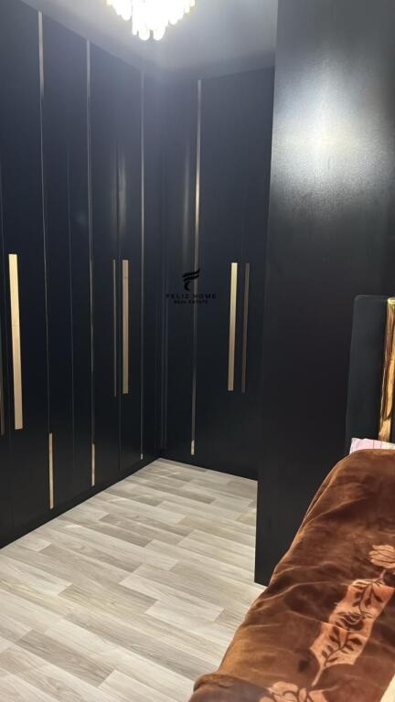 AMBIENTE COMMERCIALE 60 M2 21 DICEMBRE 300.000 EURO