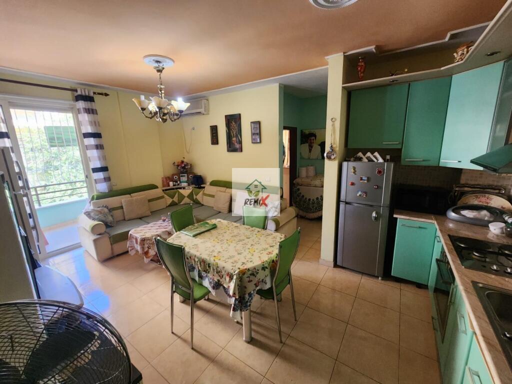 🏡 Super Apartment 2+1+2 for Sale on Golem Beach