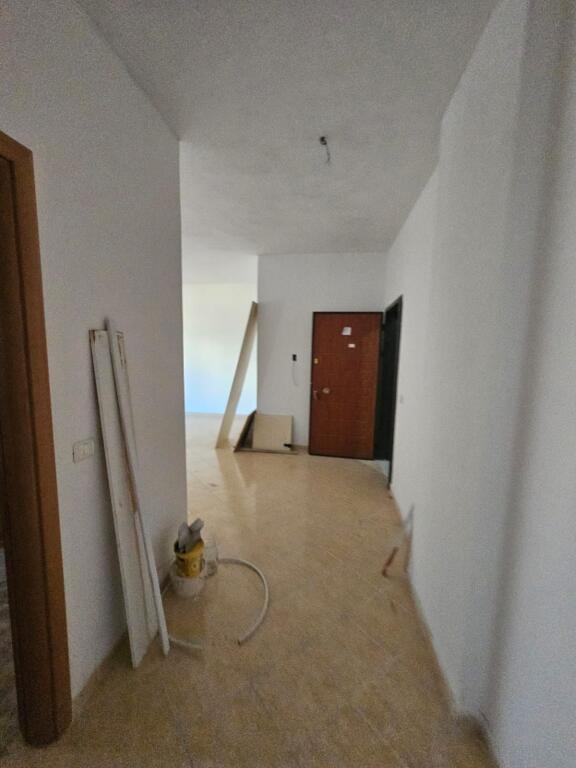 SHITET APARTAMENT 2+1 – SHKËMBI I KAVAJËS