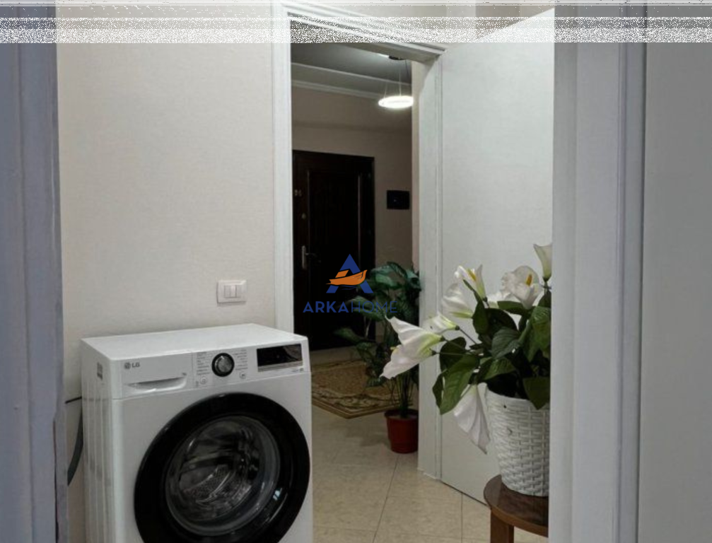 JEPET ME QERA APARTAMENT 2+1+2+BALLKON "NE SELITË" 65.000 LEKE