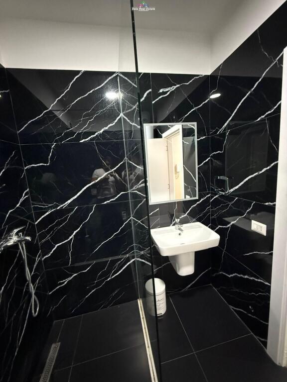 Apartament Me Qera 1+1 Tek Rruga e Elbasanit (ID B2101396) Tirane