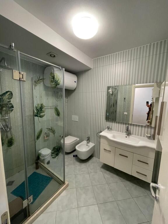 APPARTAMENTO 2+1 CON PARCHEGGIO IN AFFITTO A LONG HILL