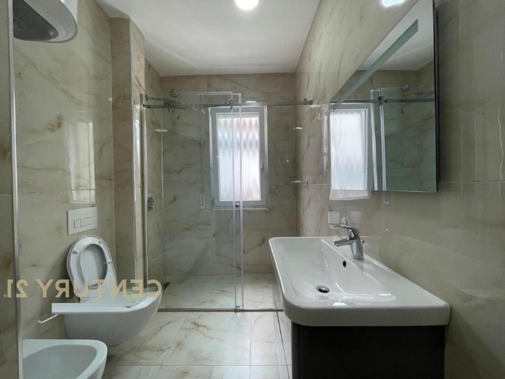 APARTMENT FOR RENT 2+1+2+PARKING SPOT AT THE BOTANICAL GARDEN!