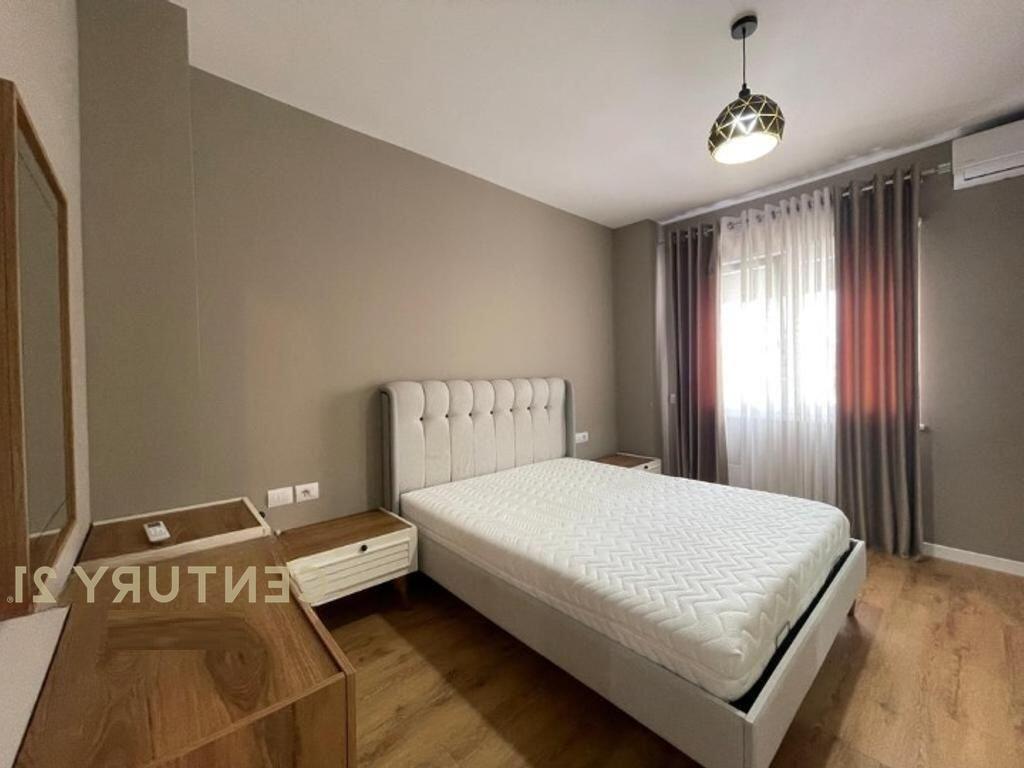 APARTMENT FOR RENT 2+1+2+PARKING SPOT AT THE BOTANICAL GARDEN!