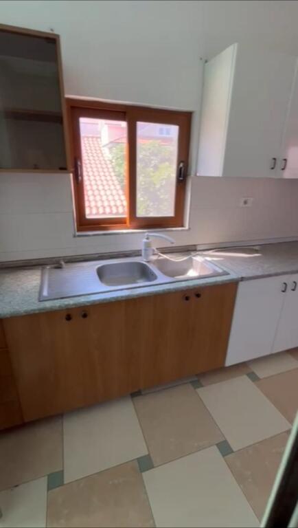 APARTMENT 1+1. 28000 LEKE. AMERICAN HOSPITAL 2.