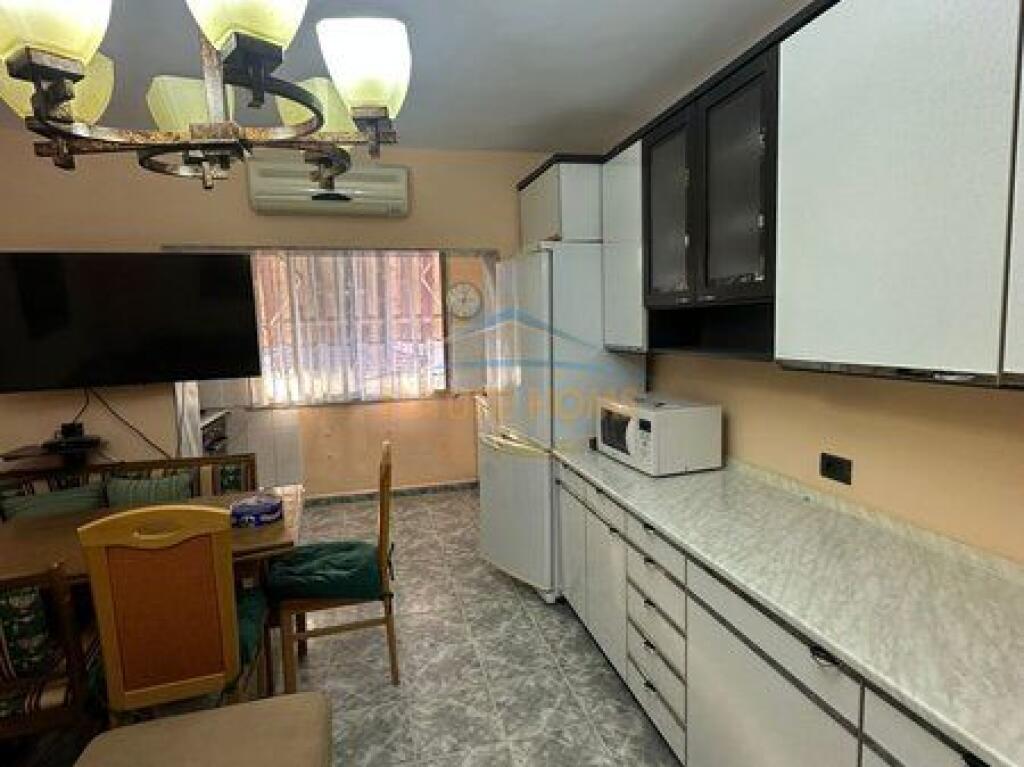 Qera, Apartament 2+1, Shkolla e Kuqe, Tirane.
