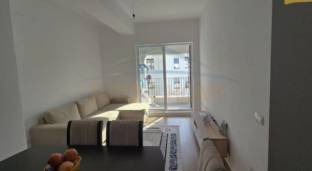 Affitto, Appartamento 2+1+2 Complesso Kaimi, Ali Demi, Tirana.