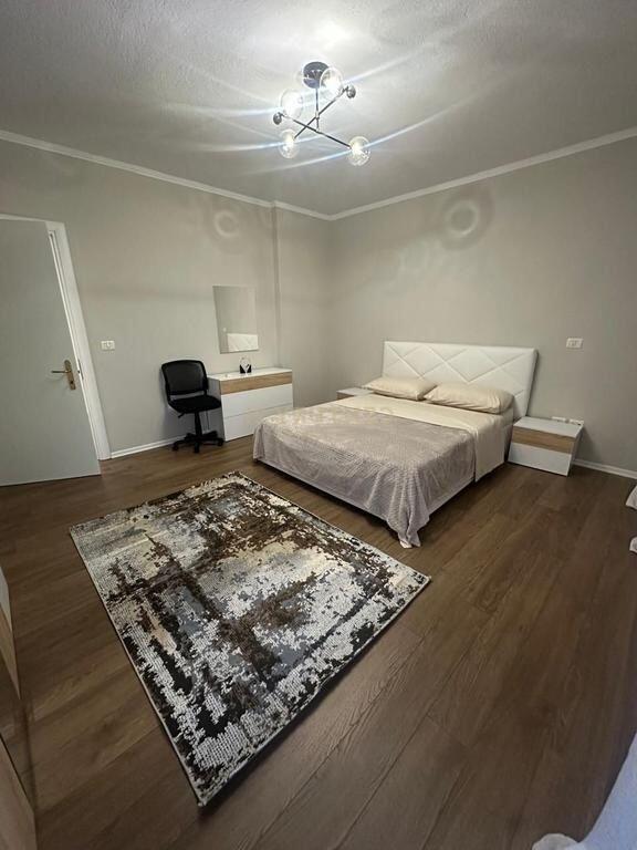 JEPET ME QIRA APARTAMENT 1+1