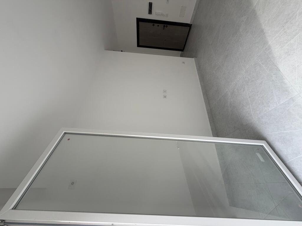 🏖️ Shitet Apartament – Shkëmbi i Kavajës