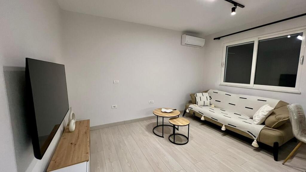 In Affitto: 1+1📍Vicino alla Piramide (Accanto a ETC) - 65.000 Lek - 4° Piano - 50m² - 100% Nuovo in Busta✨️ || Una delle zone più richieste di Tirana🔥