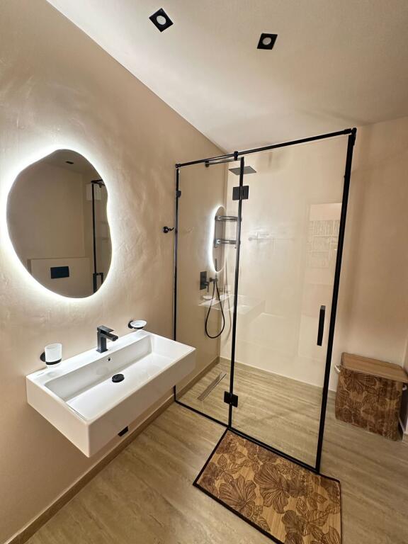 APARTAMENT 1+1 ME QERA TE EKSPOZITA