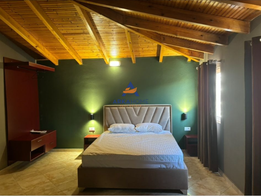 SHITET PENTHOUSE 3+1+BALLKONE "SARANDE" 260.000 EURO