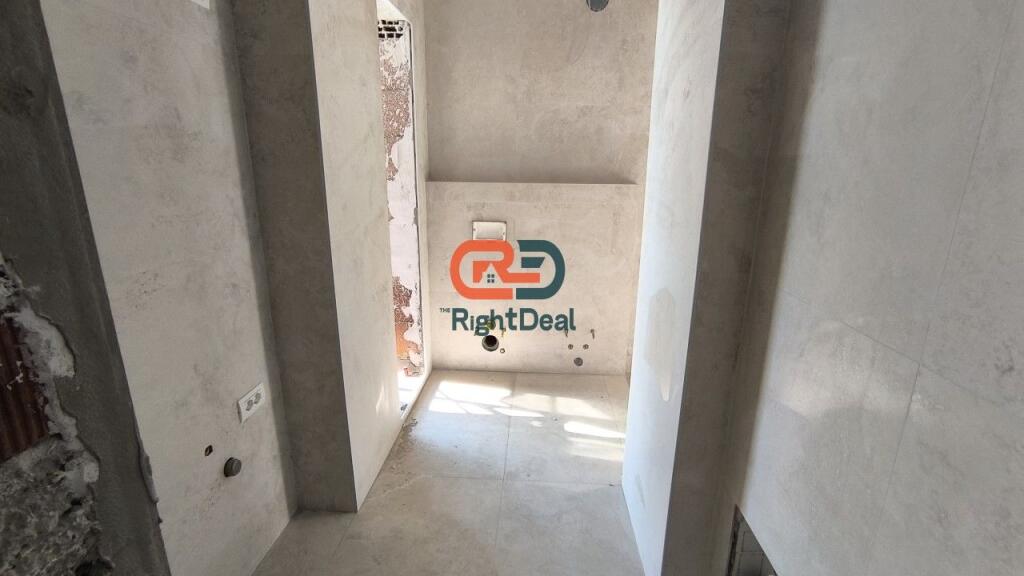 Tek Hipoteka ,Shitet Super Apartament 1+1 Me Post Parkimi !!