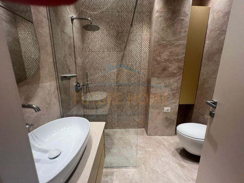 Affitto, Appartamento 2+1+2+2 Posti Auto, Green Valley Residence, Tirana.