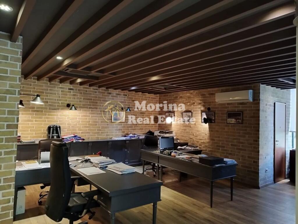 Shitje | Ambjent Biznesi | Blloku - Rruga Ibrahim Rugova | 960000 €