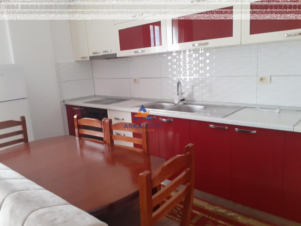 JEPET ME QERA APARTAMENT 1+1+BALLKON "LAPRAK , RRUGA ANDON MAZREKU" 40.000 LEKE