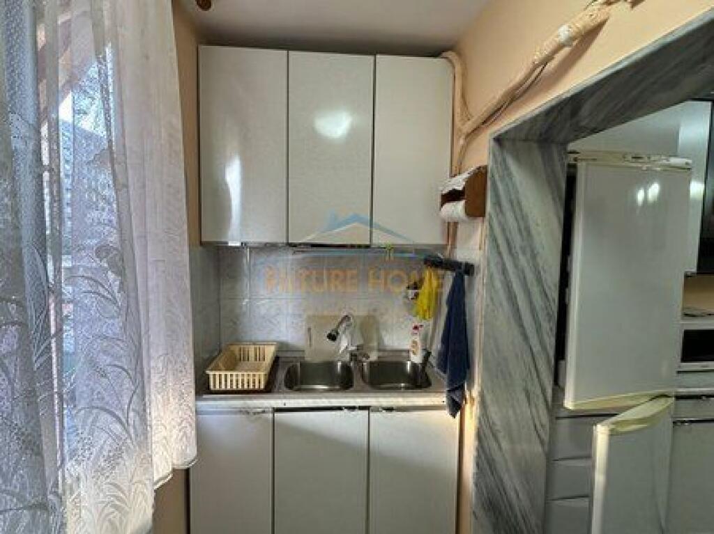 Qera, Apartament 2+1, Shkolla e Kuqe, Tirane.