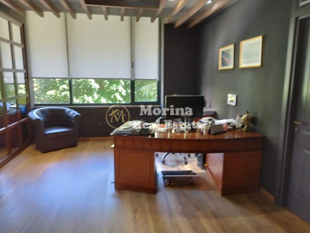 Shitje | Ambjent Biznesi | Blloku - Rruga Ibrahim Rugova | 960000 €