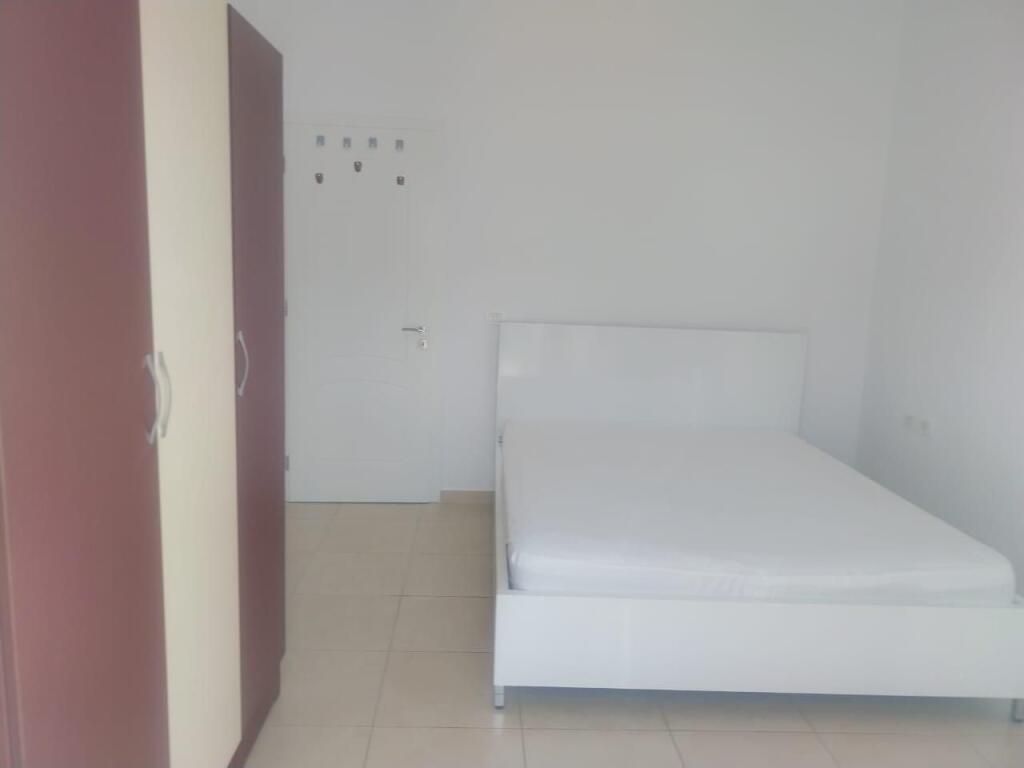Apartament 1+1 me qera ne Tiranë, Qytet Studenti