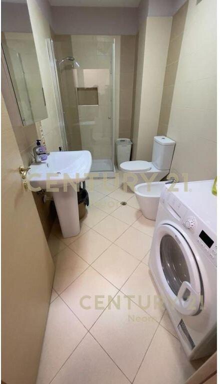 APARTAMENT ME QERA 1+1 TEK LIQENI THATE