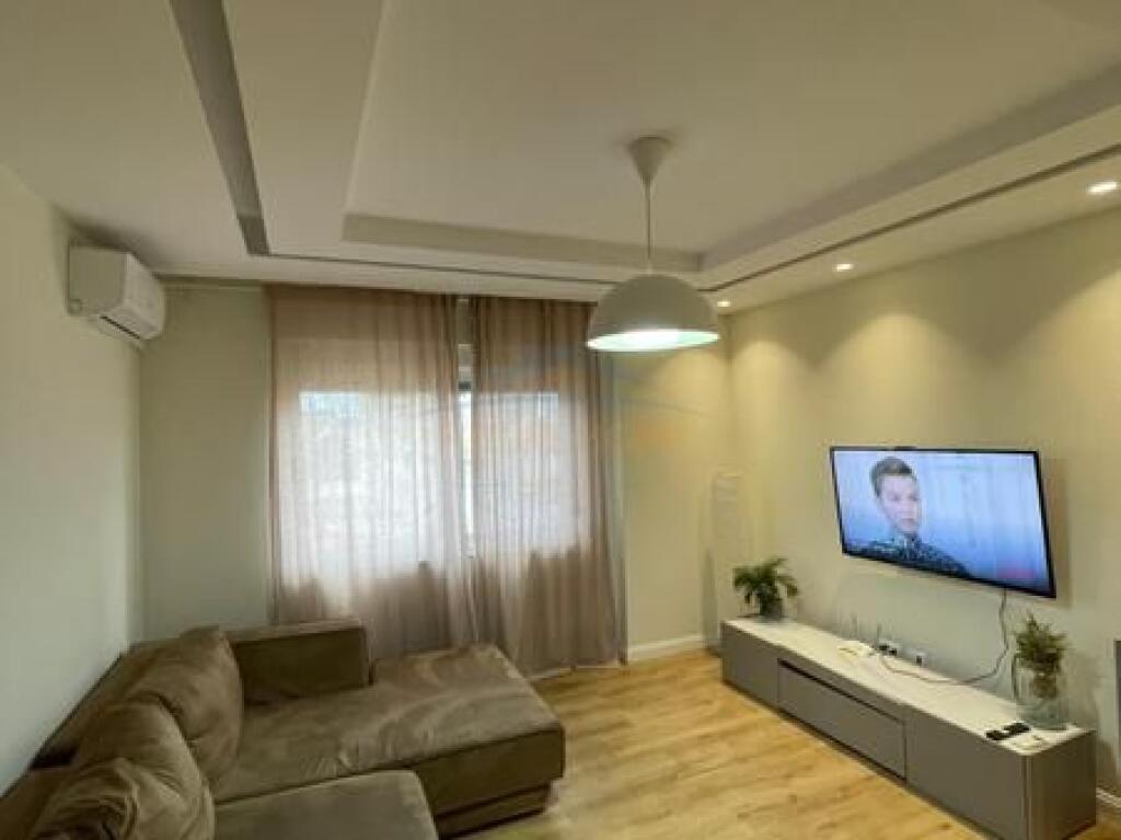 Qera, Apartament 2+1, Blloku, Sami Frashëri, Tiranë.