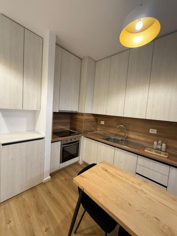 Apartament 1+1 per qira ne Ali Demi.