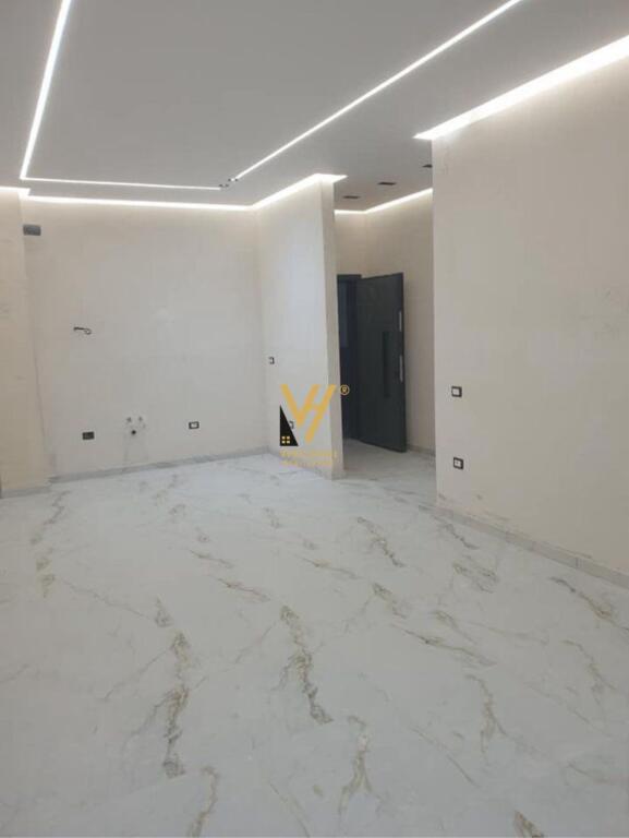 LOCALE COMMERCIALE 74 M2 IN AFFITTO A ASTIR 80.000 LEKE