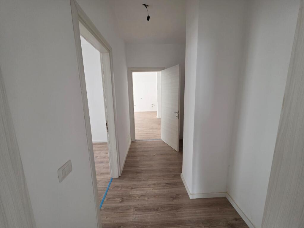 Laprak Kupola Shitet Apartament 2+1+2