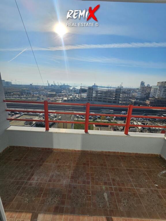 SHITET SUPER GARAONERE ME PAMJE DETI TEK UJESJELLESI DURRES