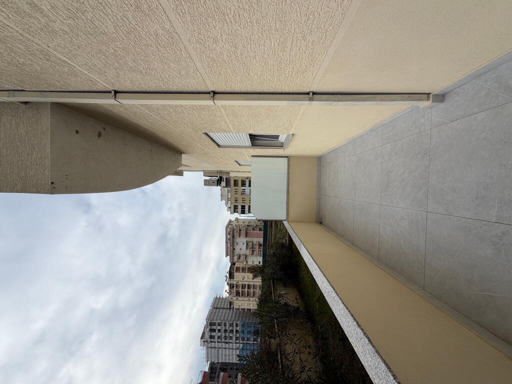 🏖️ Shitet Apartament – Shkëmbi i Kavajës