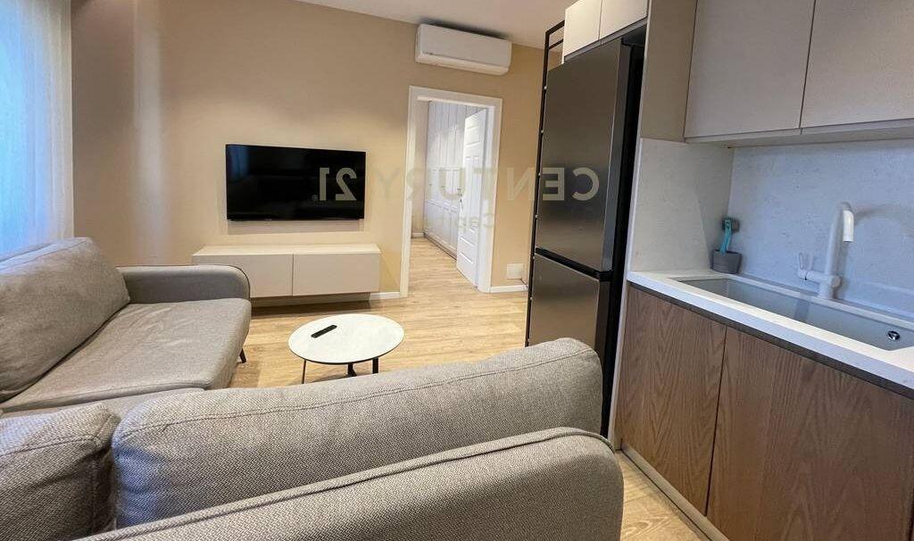 Jepet me qera apartament 1+1 ne Rrugen Qemal Stafa