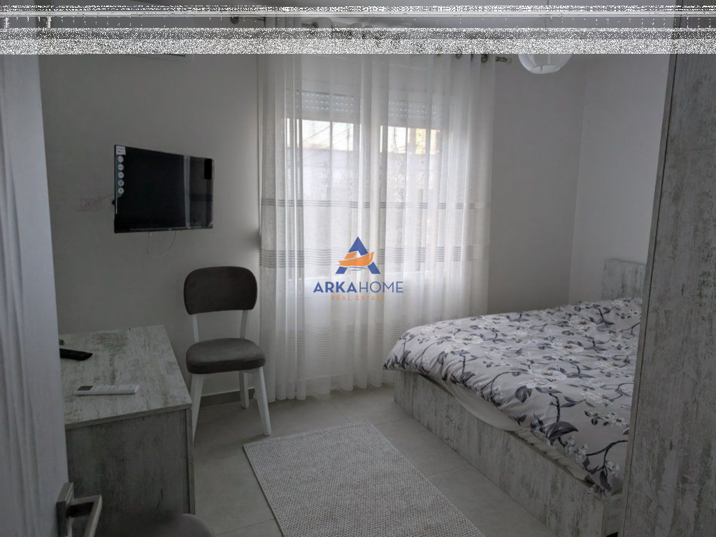 JEPET APARTAMENT ME QERA 2+1 + BALLKON "RRUGA E DIBRËS" 650 EURO