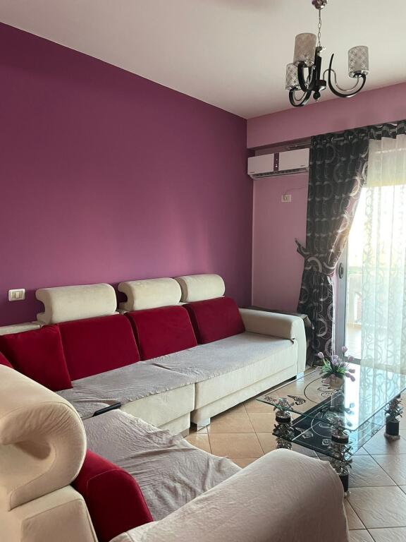 🏖 Jepet me qera super apartament në zonën e Plazhit, Durrës