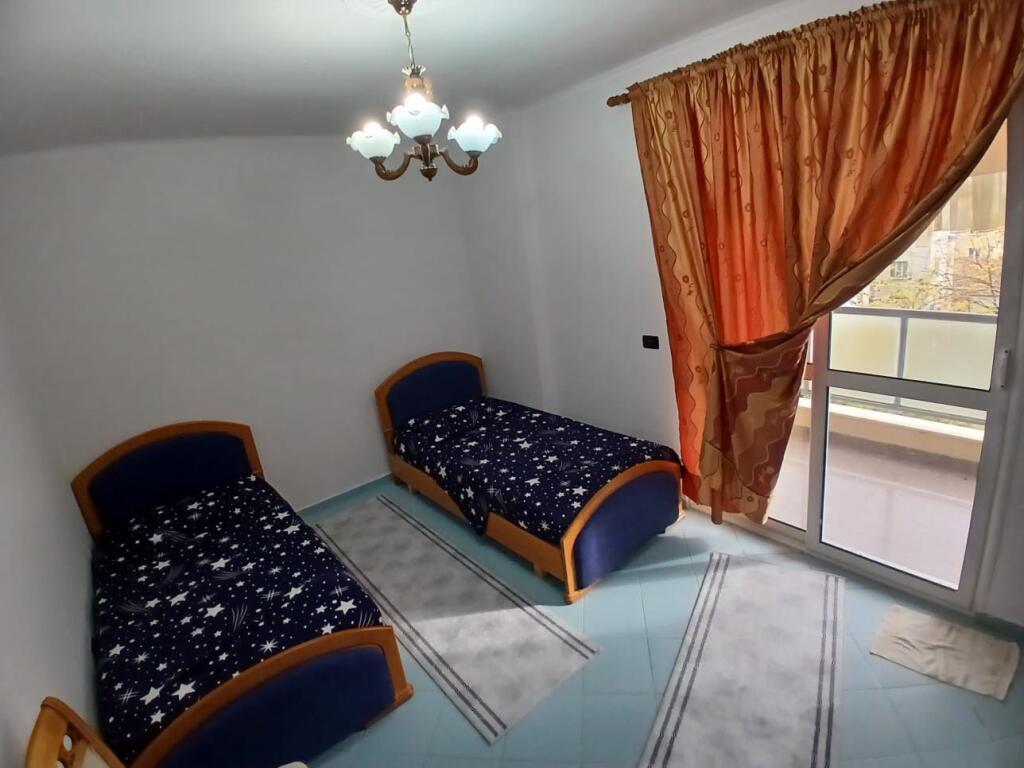 Jepet Me Qera Apartament 2+1+2 Tualete +1 Ballkon