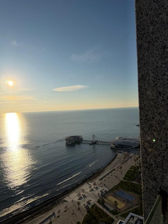 Jepet me qira apartament 1+1 ne vollga te 27-kateshi