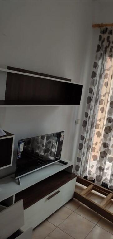 APARTMENT 1+1. 35000 LEKE.5 MAY STREET