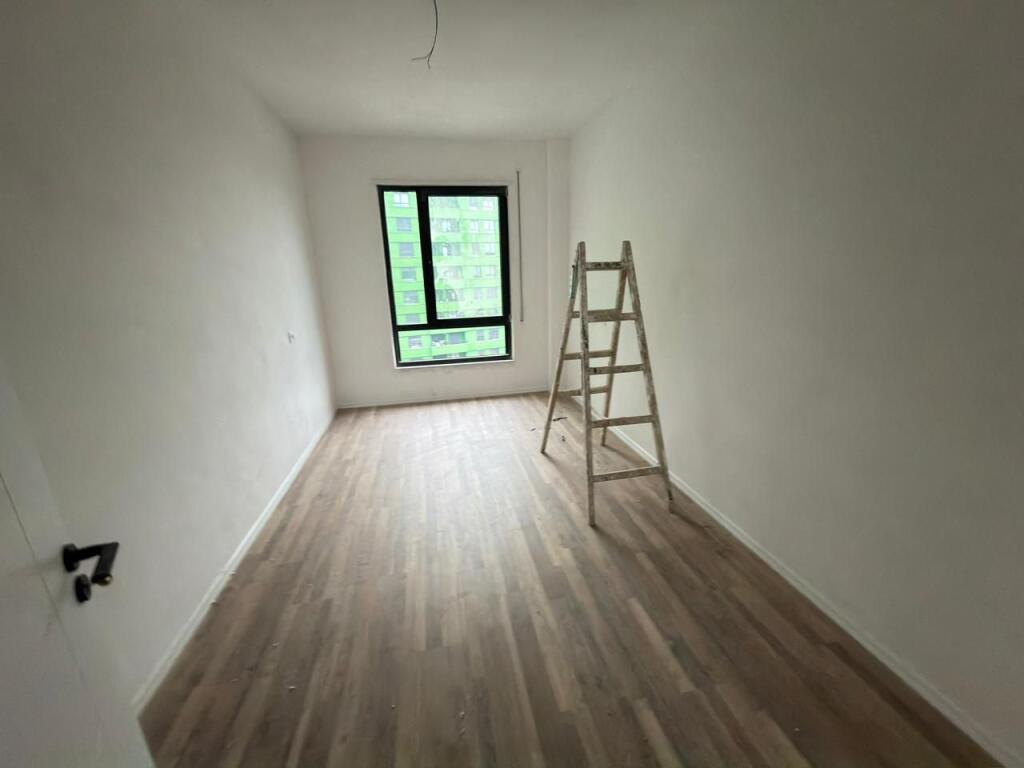 🏡 Shitet Apartament 3+1+2 + 1 Ballkon 📍 Rruga 5 Maji, Tiranë💰 Totali: 175.500 €